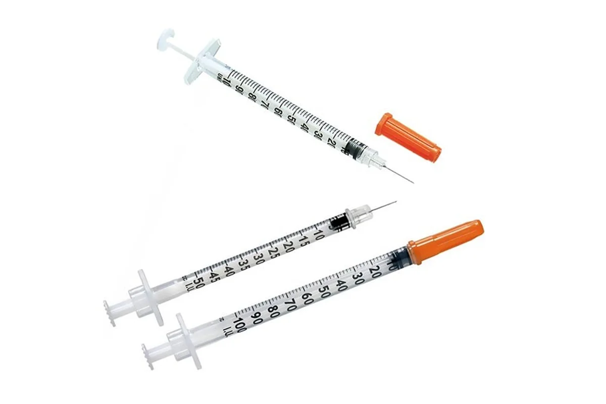 سرنگ انسولین یکپارچه آوا 30G حجم یک میلی لیتر